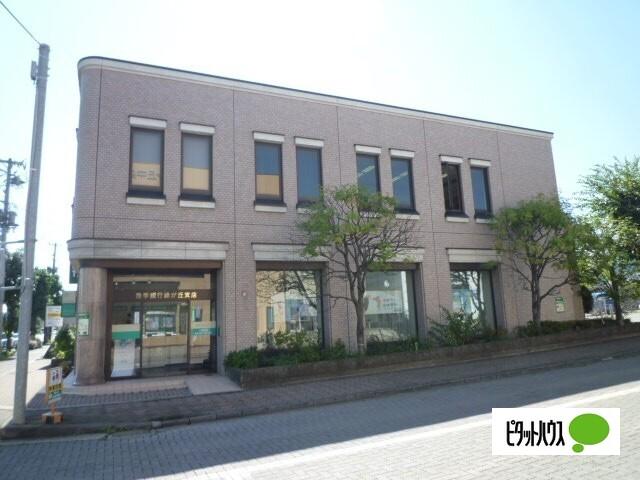 岩手銀行緑が丘支店：557m