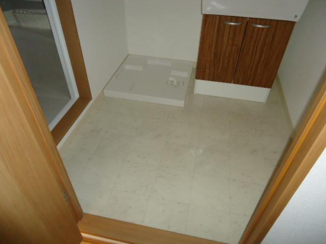 コスモスイート 部屋画像