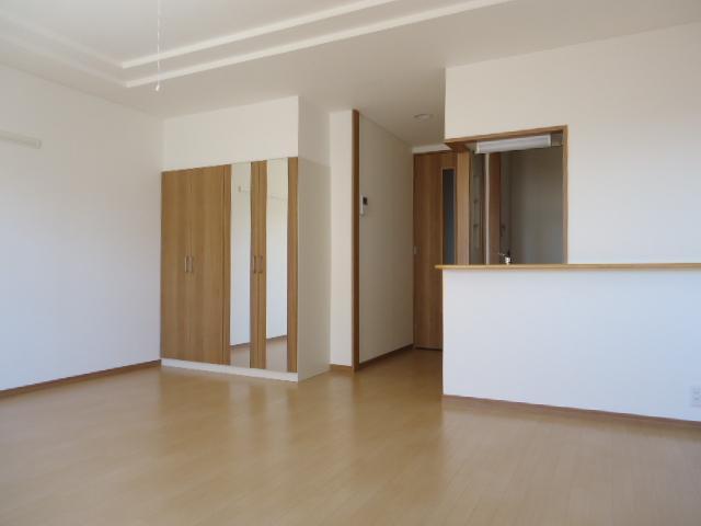 コスモスイート 部屋画像