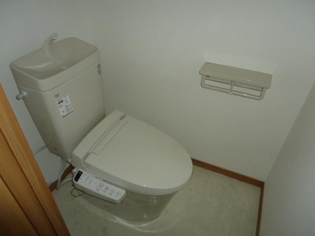 コスモスイート 部屋画像
