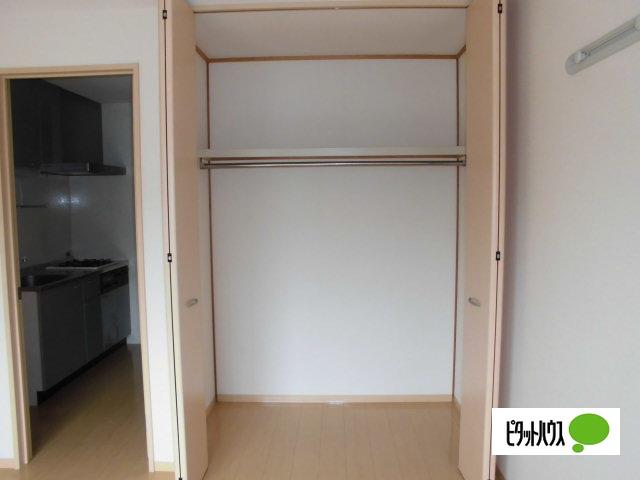 プレジール（203） 部屋画像