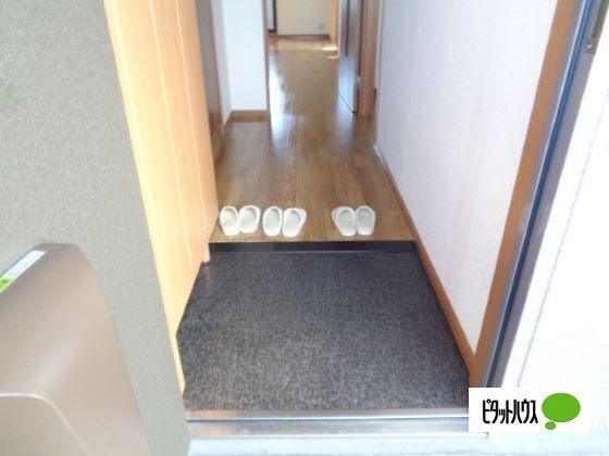 プラムコート 玄関