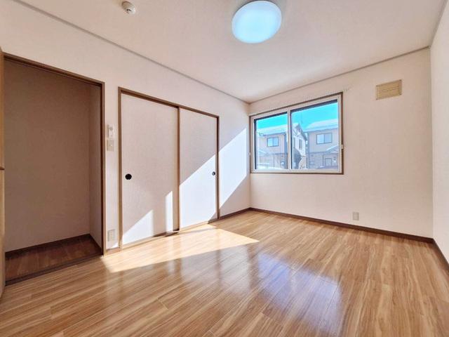 ロイヤルガーデン　Ｄ（101） 部屋画像