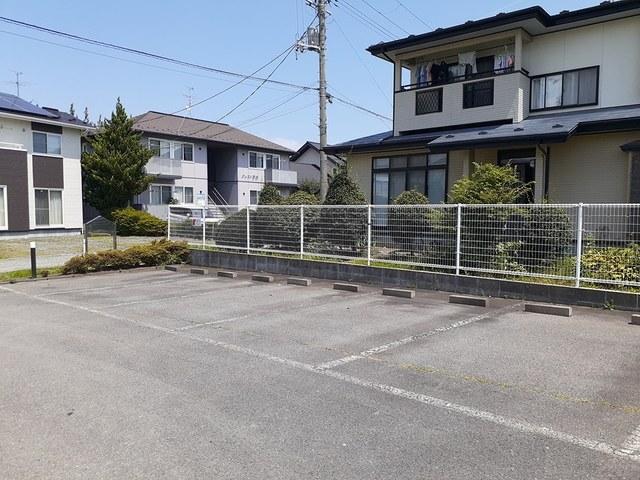 ニューシティ藤澤（103） 駐車場