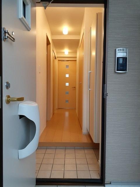 イーストヒルズ大崎Ｂ（103） 玄関