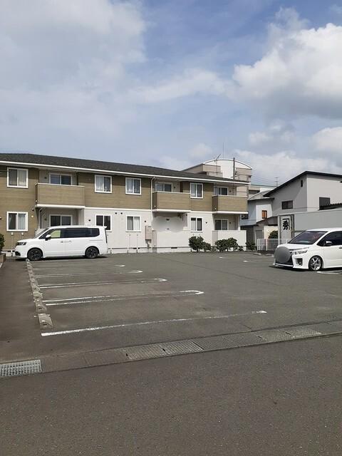 ブローテ（103） 駐車場