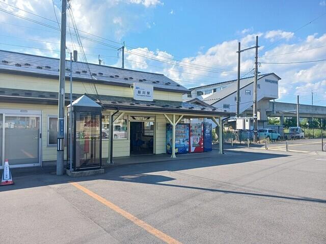厨川駅：668m