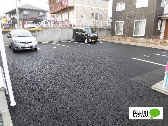 グランブール 駐車場