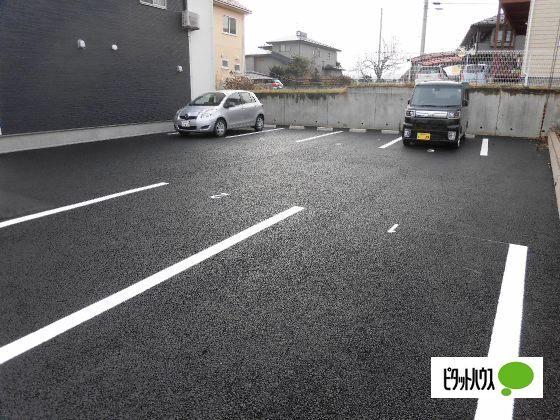 グランブール 駐車場