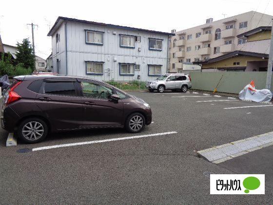 ロビンⅡ 駐車場