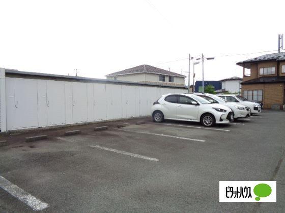 ロイヤルストーク　Ｂ（205） 駐車場