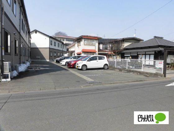 クレールＡ（203） 駐車場