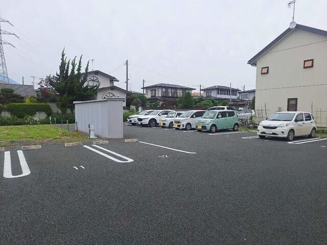 ソル・クラーロ（103） 駐車場