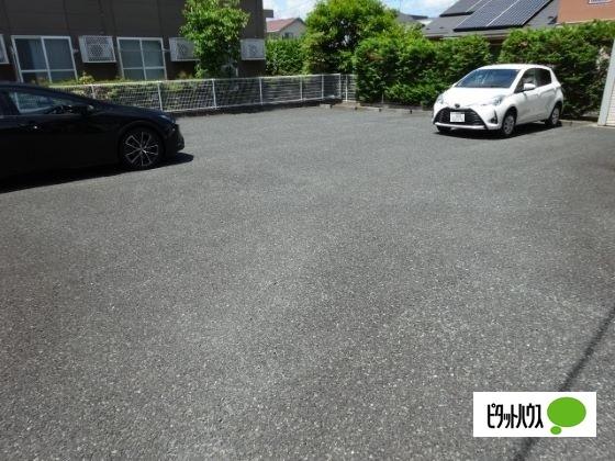 サンテラスＰｉｘｙ（205） 駐車場