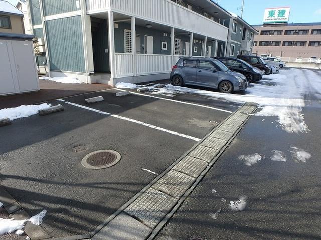 リビングタウン八日市場　Ａ（202） 駐車場