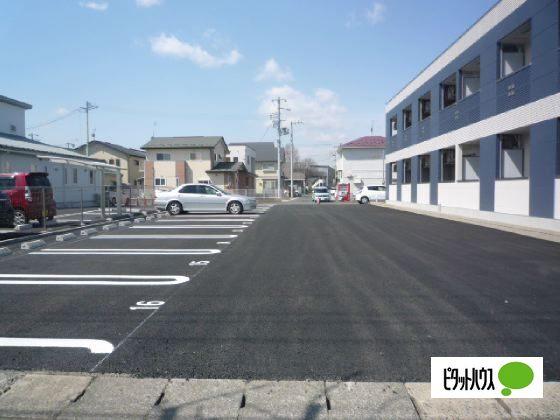 パークストリート２ 駐車場