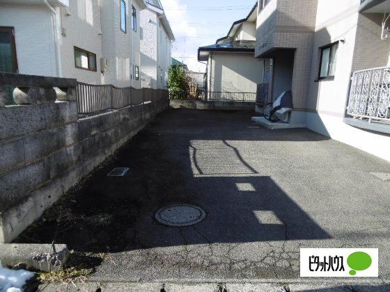 プロージェ永井（101） 駐車場