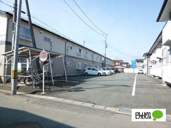 メープル高松　ⅡＦ（205） 駐車場