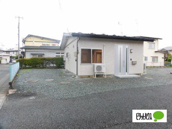袴田様貸家 駐車場