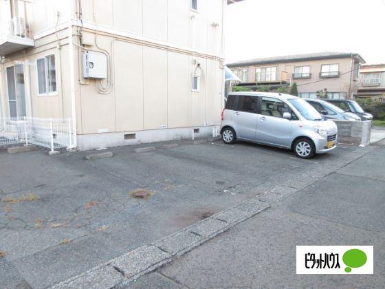 フレグランスＫ（101） 駐車場