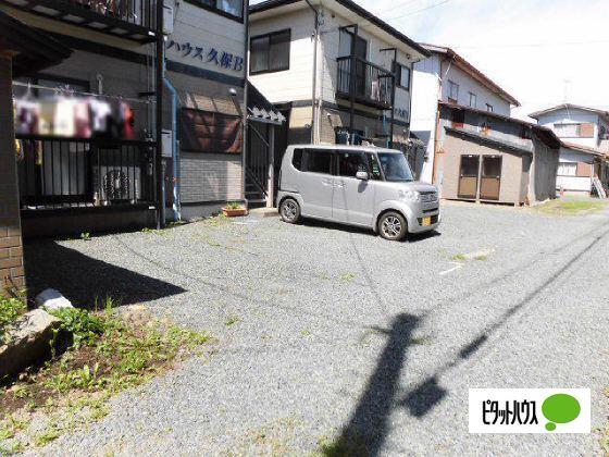 ハウス久保 B（101） 駐車場