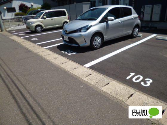 Padma（101） 駐車場