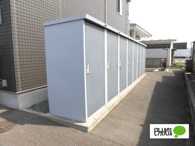 ロジェ コンフォール（101） その他