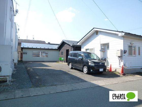 盛岡市向中野一戸建 駐車場