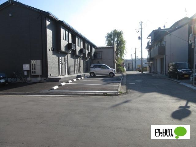 オークＤ（101） 駐車場