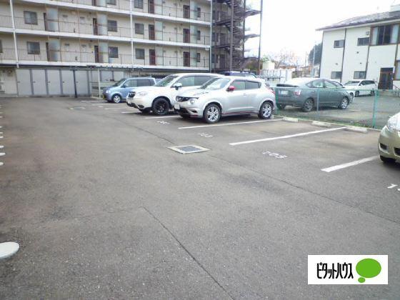 Bernard加賀野（201） 駐車場