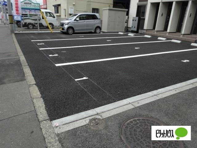 PROGRESS　Ⅲ（101） 駐車場