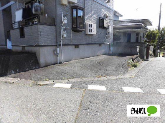 ラポール桜ヶ丘（101） 駐車場