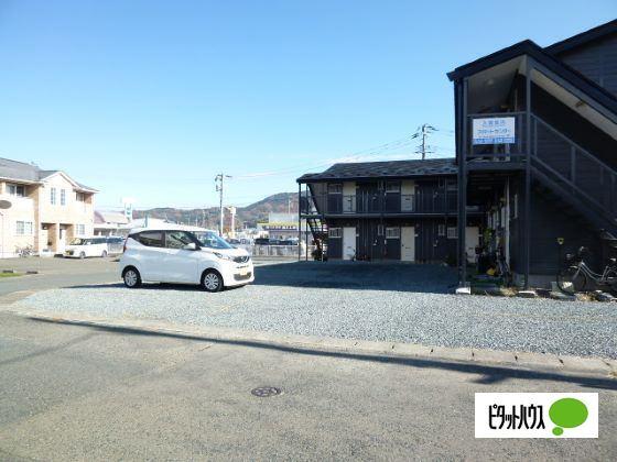 ファミーユ都南Ａ（201） 駐車場