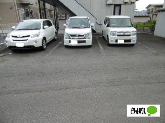 ポラーノ（202） 駐車場