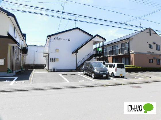 エスポワール　Ｅ（203） 駐車場