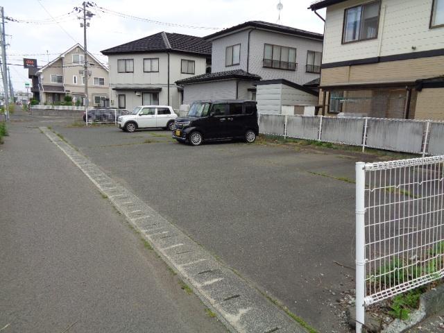 盛岡市津志田町マンション 駐車場