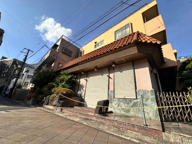 コーポ梅園（301） エントランス