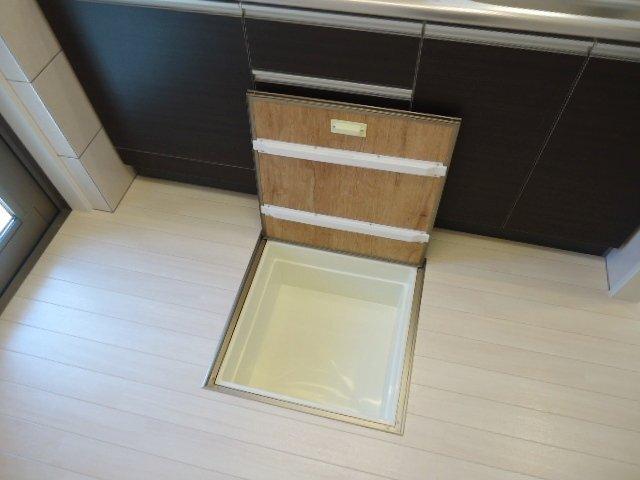 レオネッサ天神 収納