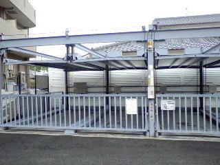 ヴァレ谷上（301） 駐車場