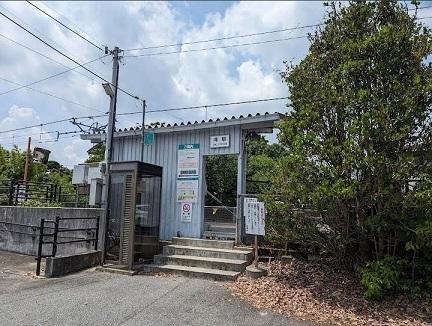 JR滝駅：210m