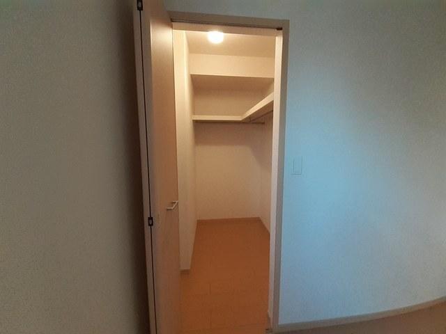 サンハイツ北六甲五番館（101） 収納