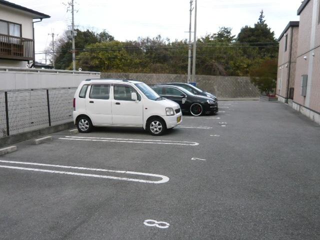 ビューテラスダイキ　Ｃ（102） 駐車場