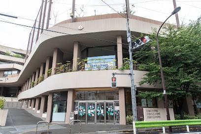 港区立小中一貫教育校白金の丘学園白金の丘中学校