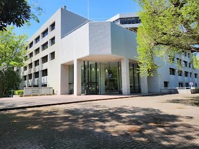 東京都立中央図書館