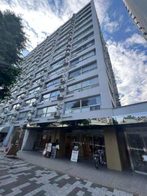 湯島ハイタウンB棟 外観