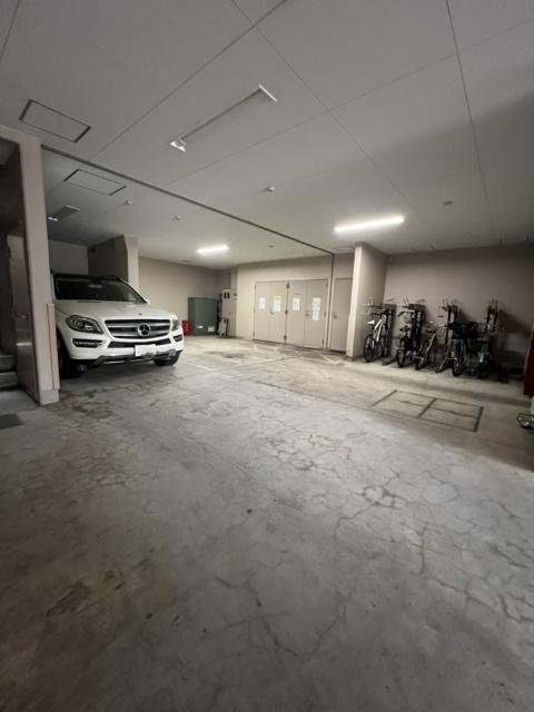 朝日シティパリオ島津山 駐車場