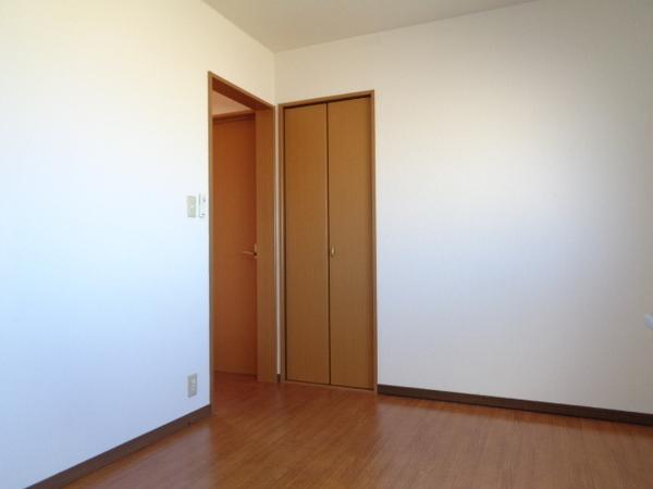 アムールコートA棟（泉町下川）（202） 室内