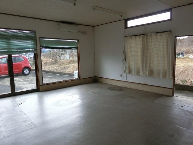 美光テナント(鹿島町下矢田字十王前)（1F−左） 部屋画像