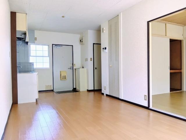 サンマリーナＡ棟(小名浜寺廻町)（202） リビング