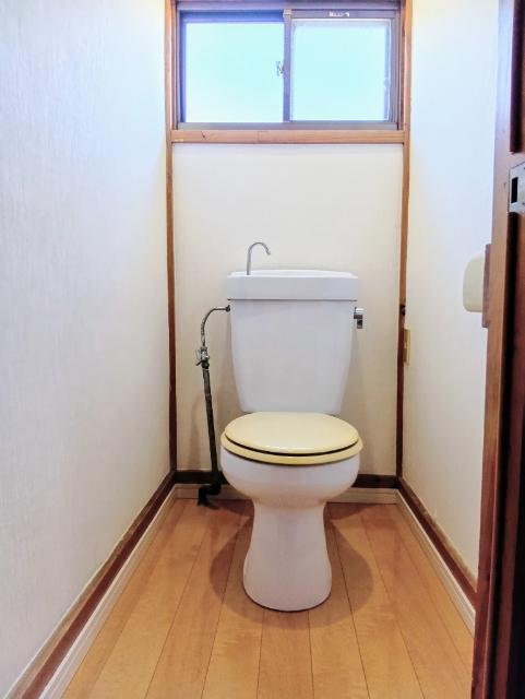 若葉台戸建て（若葉台一丁目） トイレ